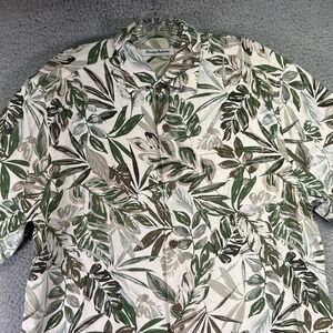 Tommy Bahama Shirt Mens Medium Ivory Silk Floral Hawaiian Button Up Camp Casual